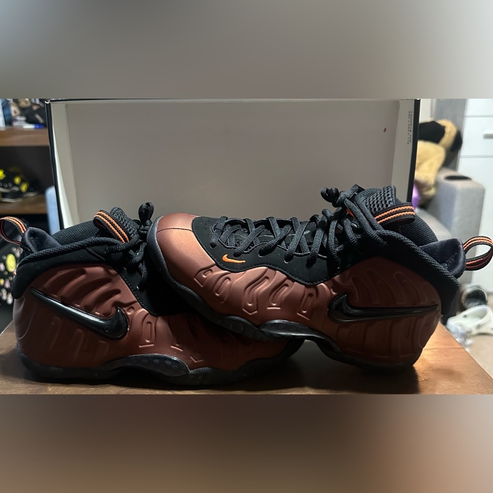 Nike Foamposites “hyper crimson” gradeschool size 7y